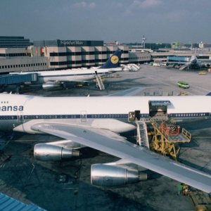 Kapitelbild: Frage von @woifeL betreffend der Beladung einer B747-Kombi..