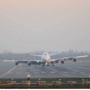 Kapitelbild: Virgin B744 Partial Gear Up Landing