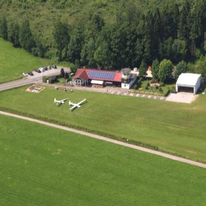Kapitelbild: Flugplatz Rennefeld
