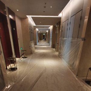 Folge 101: Die Corona Hotels