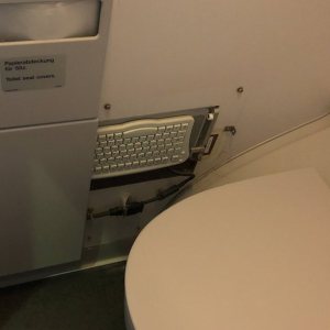 Folge 113: Purser Keybord Toilet Access