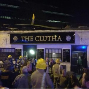 Folge 132: Sturz auf Kneipendach EC-135 Glasgow