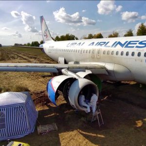 Folge 136: Ural Air A320 startet wohl nicht mehr