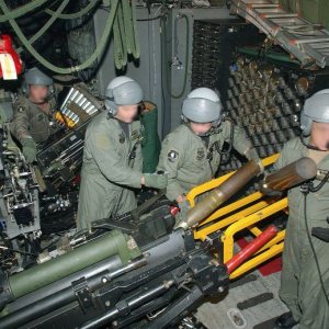 Folge 151: Bild eines GunShips von innen