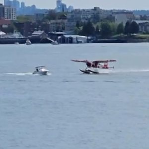 Folge 152: Wasserflugzeug vs. Boot