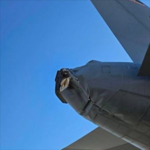 Folge 160: KC-46 mit ausgefahrenen Boom gelandet