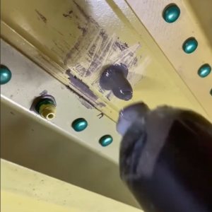 Folge 175: Was sieht man hier? Schraubenversiegelung