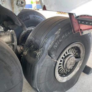 Folge 182: Tire Burst B787-8 in EWR