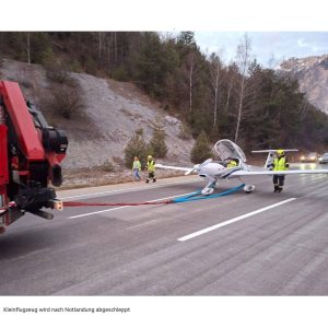 Folge 207: Super Dimona landet auf Autobahn in AUT