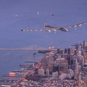 Folge 228: Bild der Solar Impulse über der Golden Gate Bridge