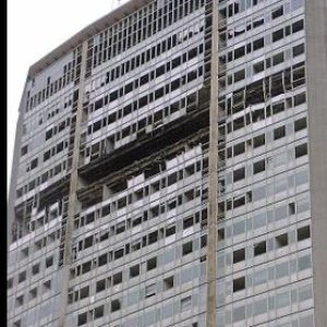 Folge 231: 2002 Pirelli Tower airplane crash